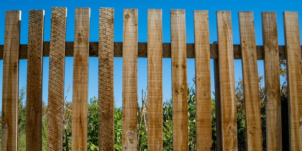 Build a Fence on Your Property Line